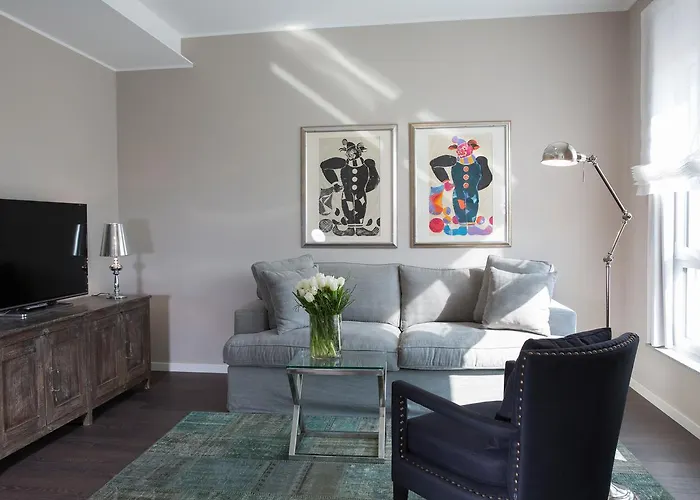 Logis First Class Business Suites 3*