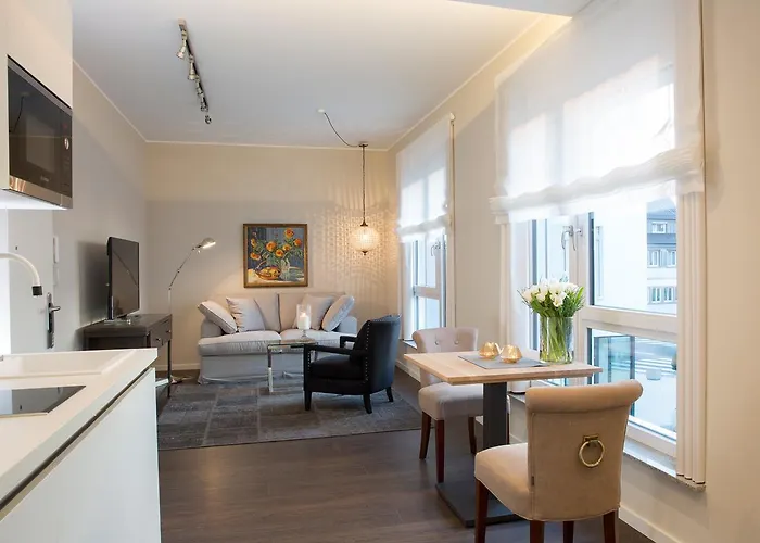 Logis First Class Business Suites Апарт-отель