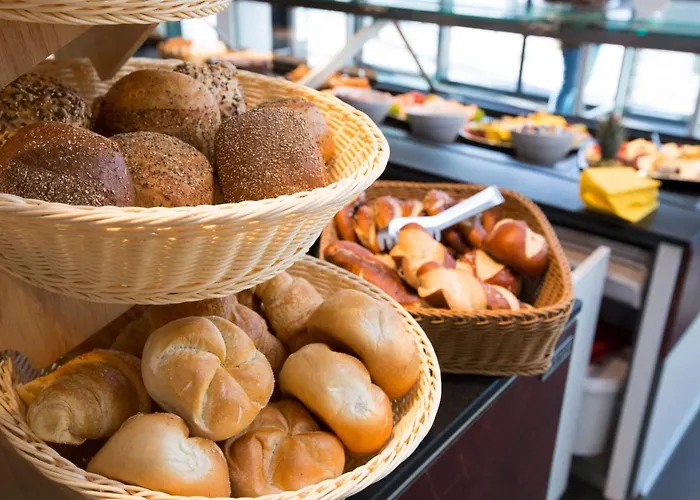 Logis First Class Business Suites Апарт-отель